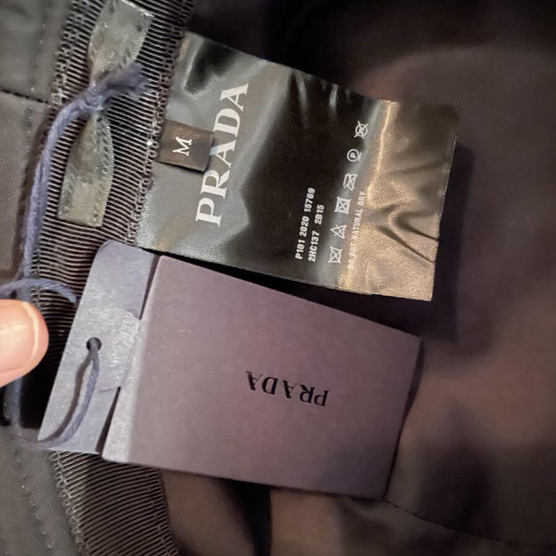 新品タグ付き☆PRADA プラダ ナイロン ブランドロゴ バケットハット ...