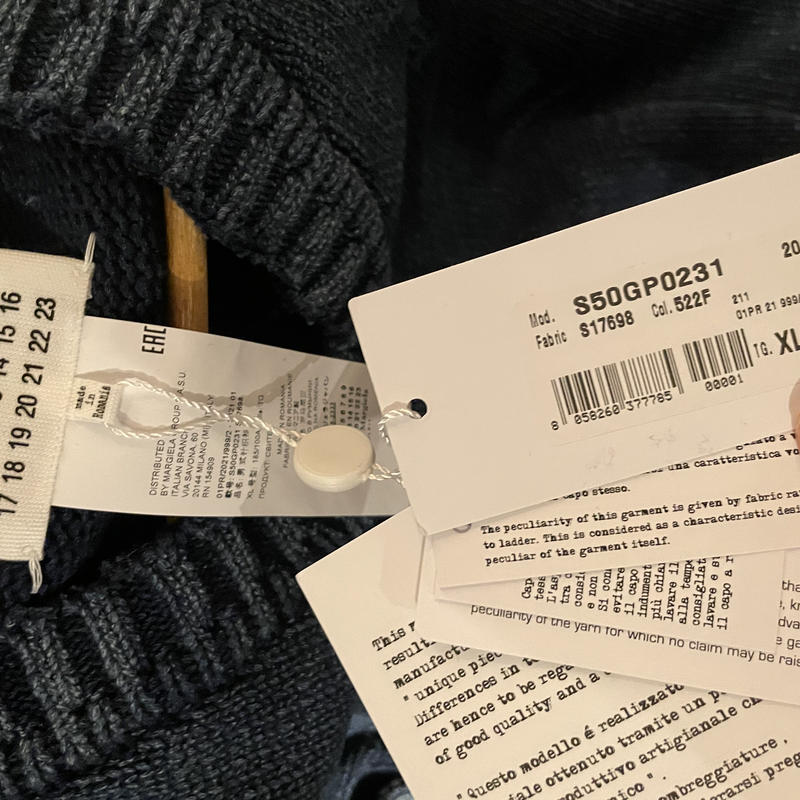 新品タグ付き Maison Margiela メゾンマルジェラ ステッチロゴ プルオーバー デ