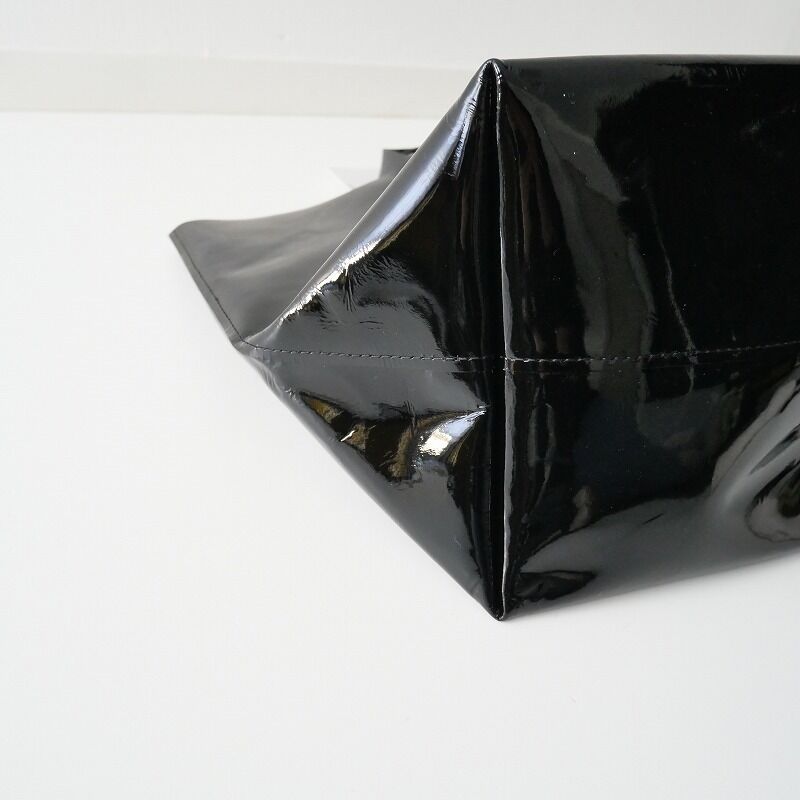 Tembea Weeksdays Delivery Tote エナメル Tembea Weeksdays Delivery Tote エナメル