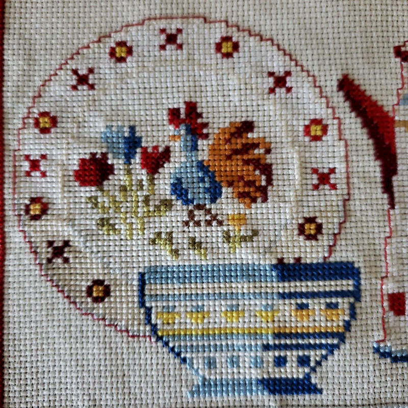 ポットやボウルのクロスステッチ リボンときどきネコ