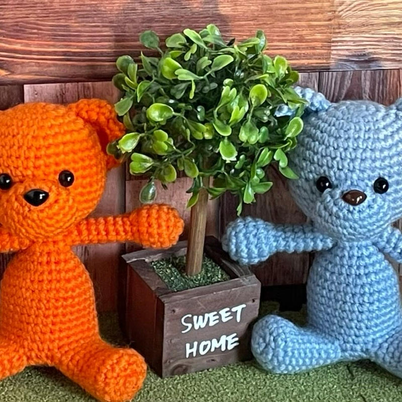 うさぎのあみぐるみ（イニシャルNのマフラー） うさぎのあみぐるみ（イニシャルNのマフラー）