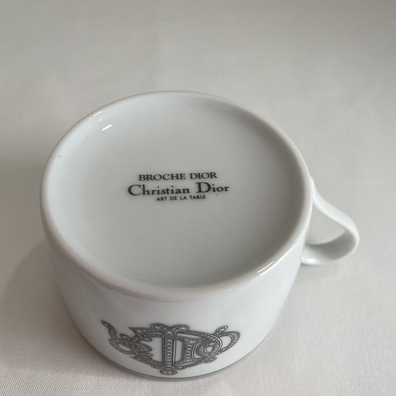 Christian Dior プロシュディオール・ペアー紅茶碗皿 Christian Dior プロシュディオール・ペアー紅茶碗皿 【公式通販】