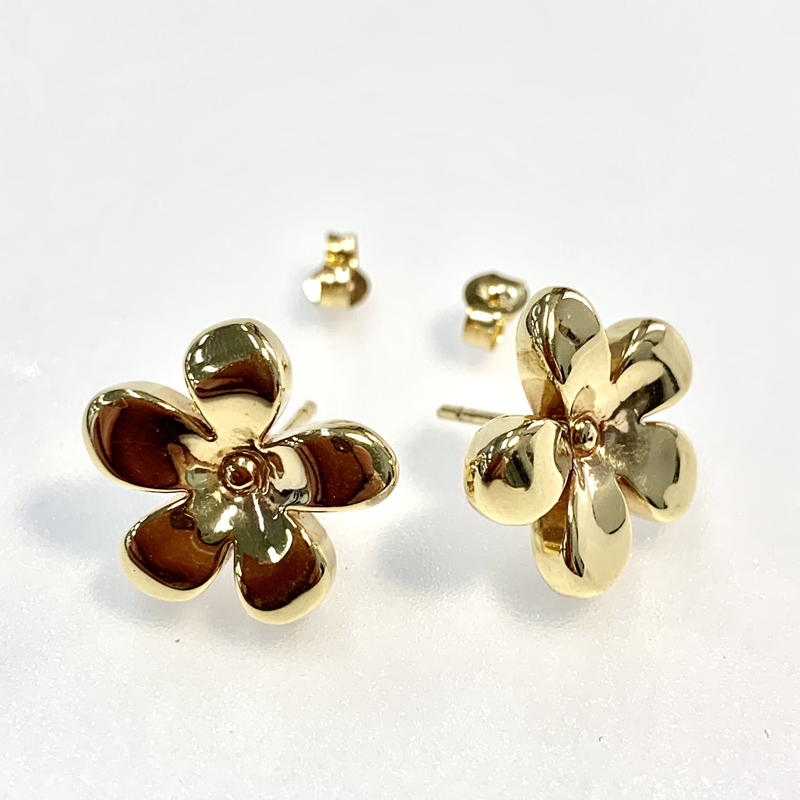 43 割引超美品 フラワーデザイン ワンポイントピアス K18 ピアス 両耳用 アクセサリー Wulfydiving Re