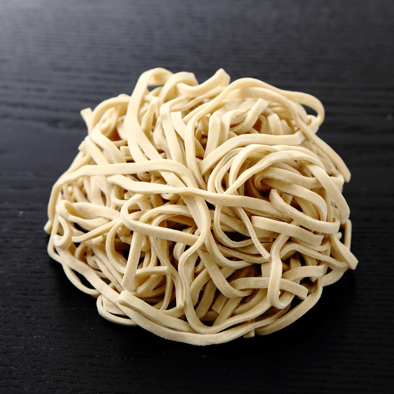 冷蔵便 生中華麺4食パック 超極太平打 8 オーション麺 0g 4玉 丸山製麺 オ