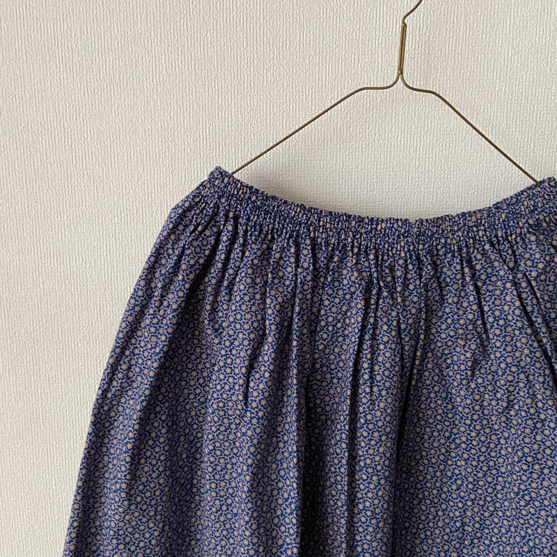 フラワーオブライフ キャラコ小花プリント ギャザーSK - 通販 - www