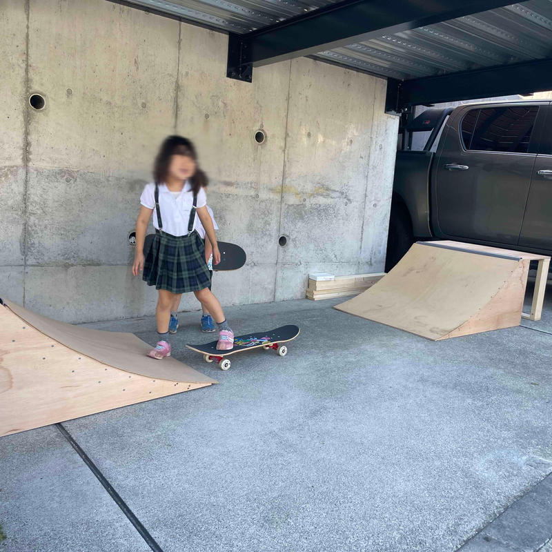 スケボー ミニランプ 高さ60cm x 横幅180cm x 長さ500cm