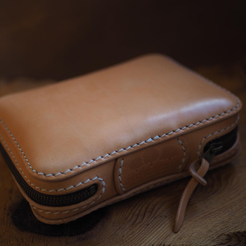 高価値セリー みぃ様受注専用 手縫本革ハンドメイド新改訳中型版聖書