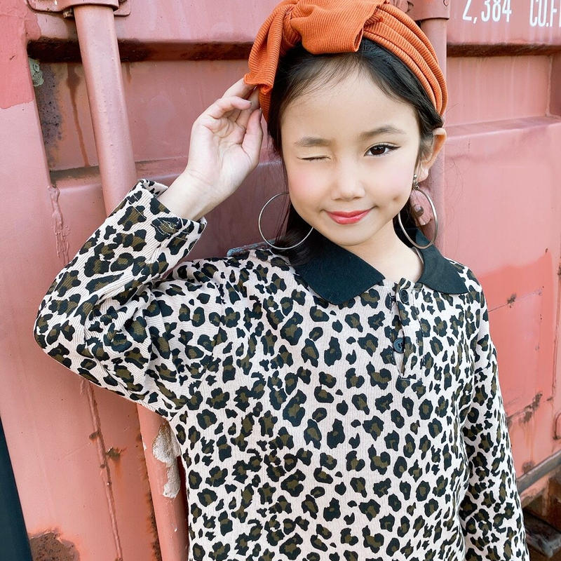 再入荷 Kids ﾚｵﾊﾟｰﾄﾞ柄ﾊﾞｯｸﾃﾞｻﾞｲﾝﾜﾝﾋﾟｰｽ 755 Smile