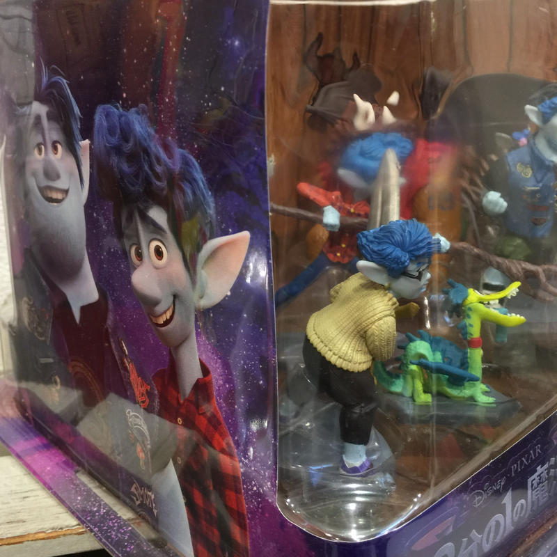 ディズニー ピクサー 2分の1の魔法 8体フィギュア セット Sojiji Base Ga