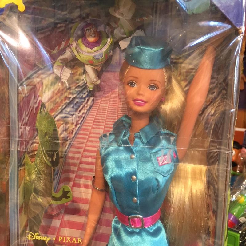 トイストーリー 2 ツアーガイドバービー キャラクターグッズ Stmarysclothingdrive Com
