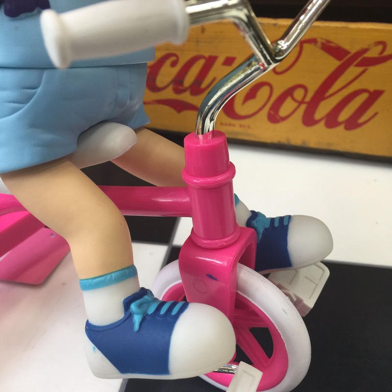 ドクタースランプ アラレちゃん 則巻アラレ 三輪車 フィギュア Sojiji Base