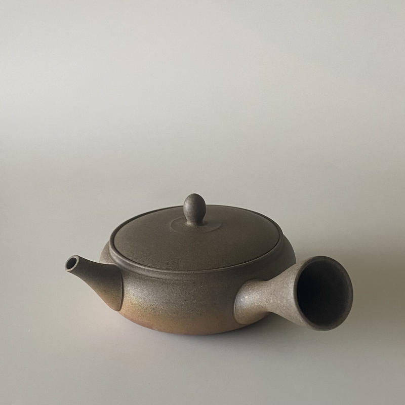 常滑焼 玉光窯 梅原廣隆】急須1客 桜柄 彫刻 伝統工芸士 日本製 www