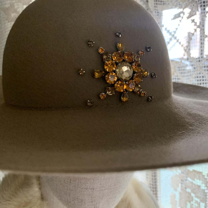 sugri ワイナリーハット