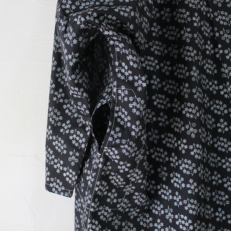 Homspun ホームスパン フラワー顔料プリントノーカラープルオーバーbigワンピース ブ