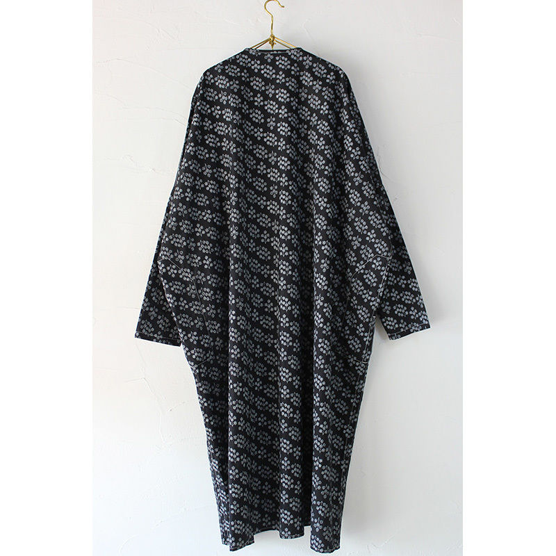 Homspun ホームスパン フラワー顔料プリントノーカラープルオーバーbigワンピース ブ