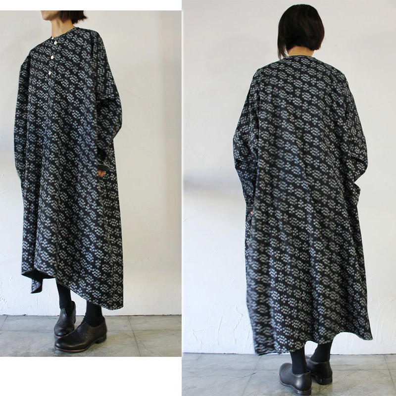 Homspun ホームスパン フラワー顔料プリントノーカラープルオーバーbigワンピース ブ