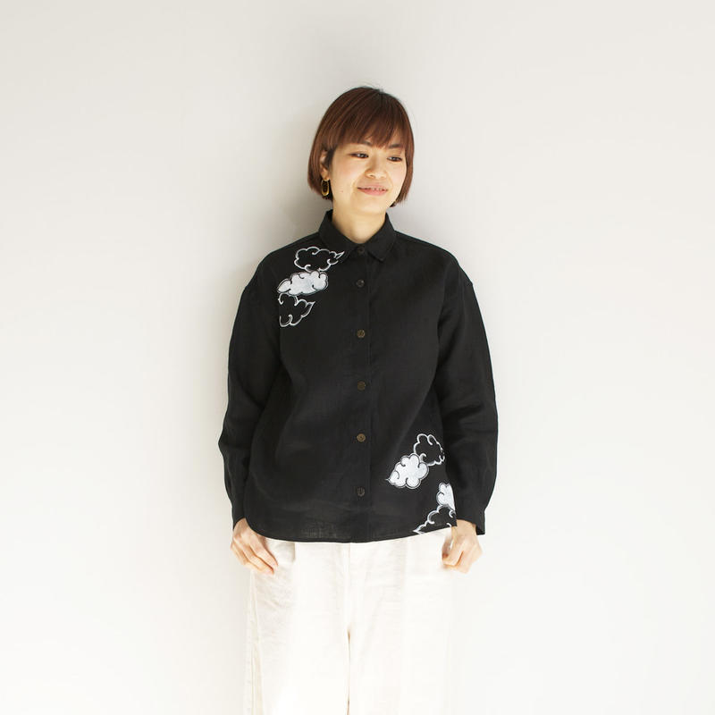 リネンシャツ黒 雲 Akkaの手描き服