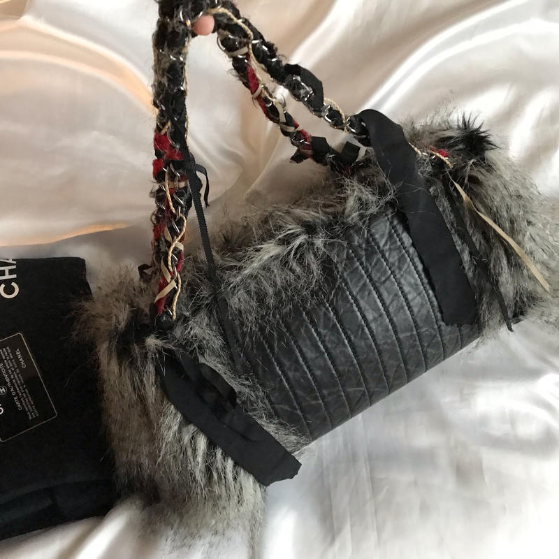 シャネル CHANEL ファンタジーファー ショルダーバッグ | Advanced Style