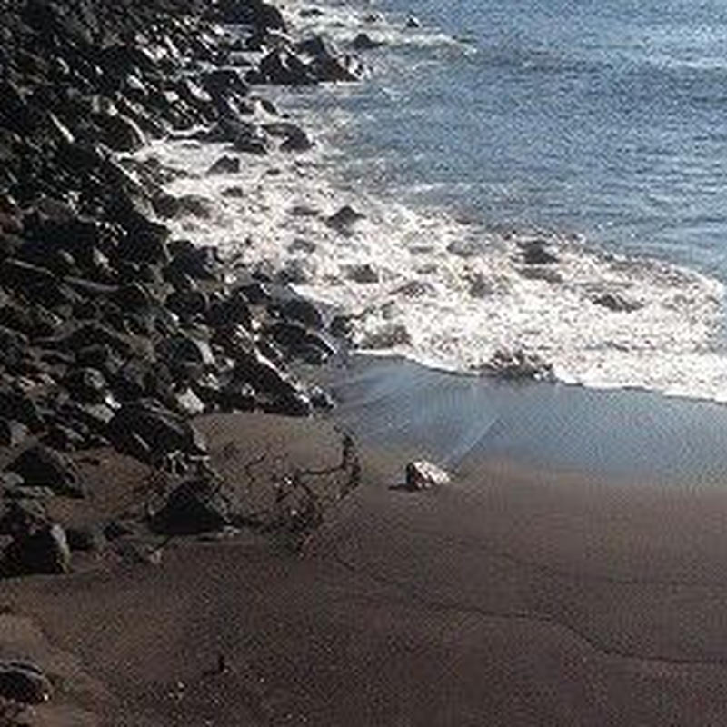 岩場に打ち寄せる波 Ten Wo Aogite