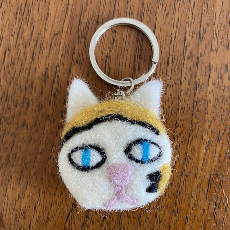 ネパールのフェルトキーホルダー 猫 Te To Te おやつと子どもの日用品店