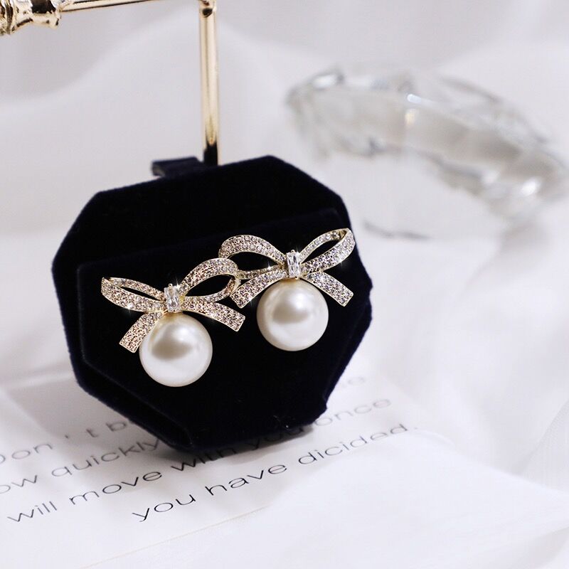 Ribbonパールピアス The Lilac Ribbonパールピアス The Lilac