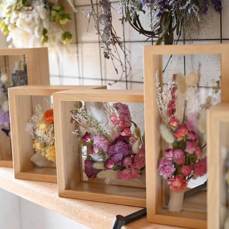 5月は 母の月 フレームフラワー 正方形 厚めリッチ Tokyo Fantastic オン