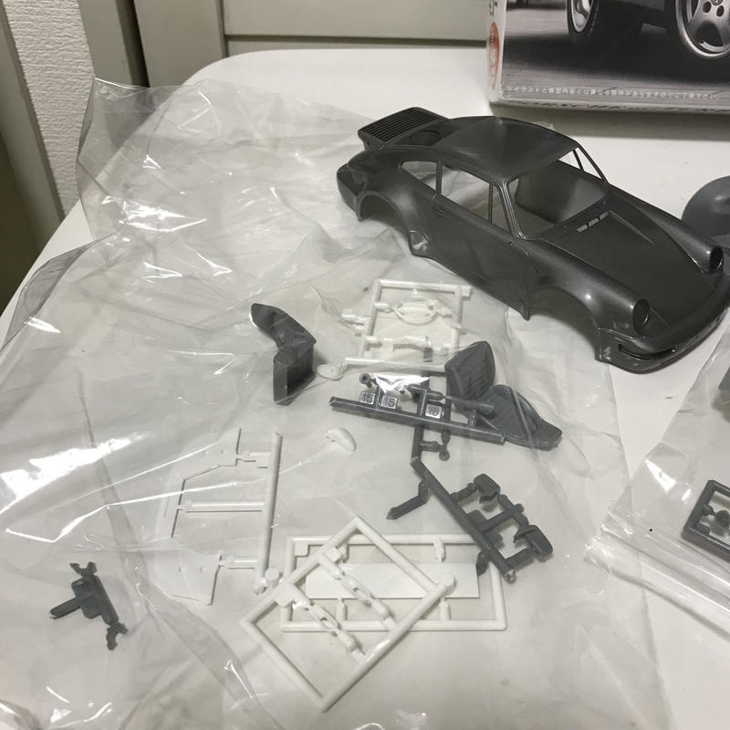 製作途中品 フジミ模型 ポルシェ 911 964型 ターボ 1 24 Porsche 96