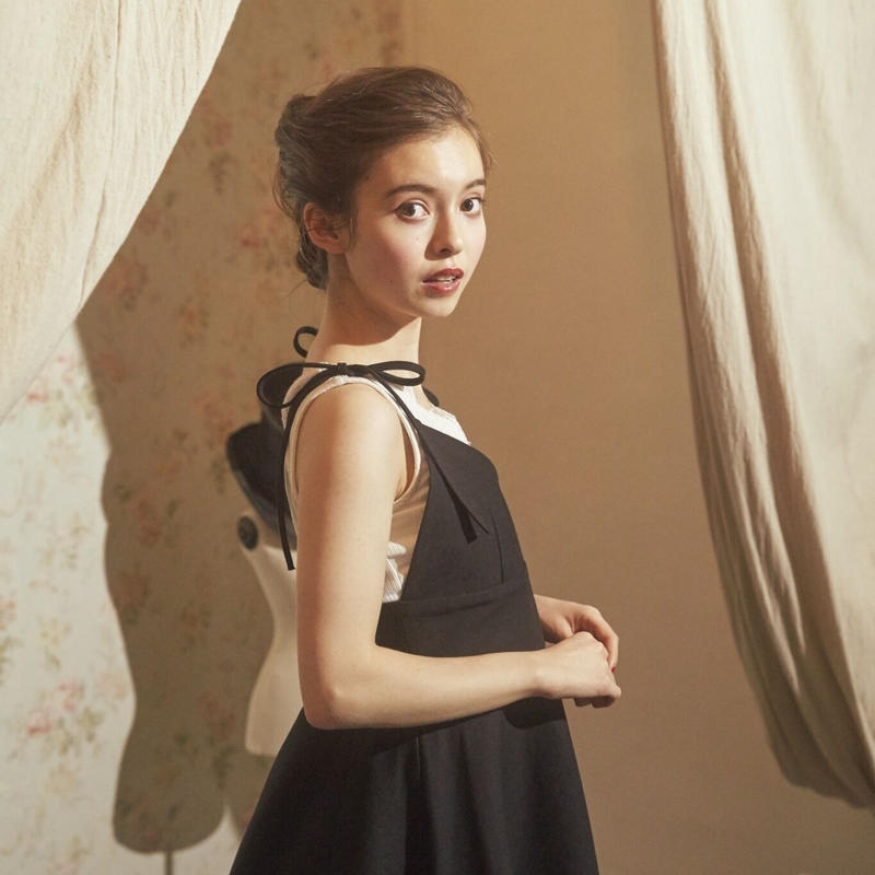 classic elegant one-piece(black) | Treat ürself