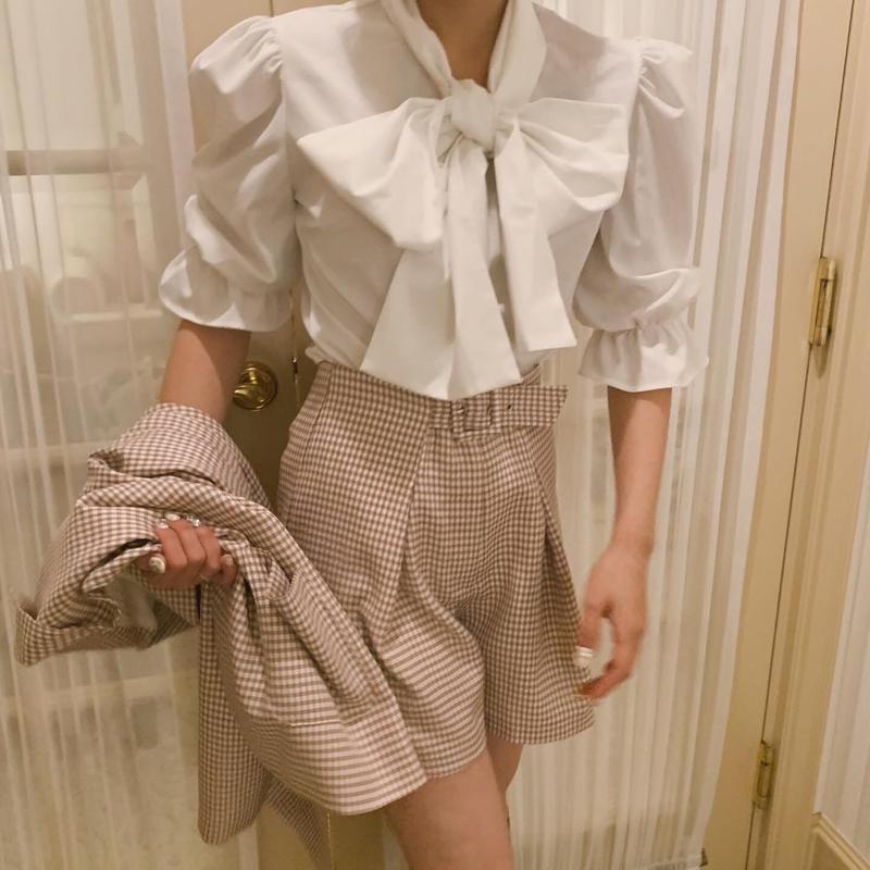big ribbon tie classic blouse | Treat ürself