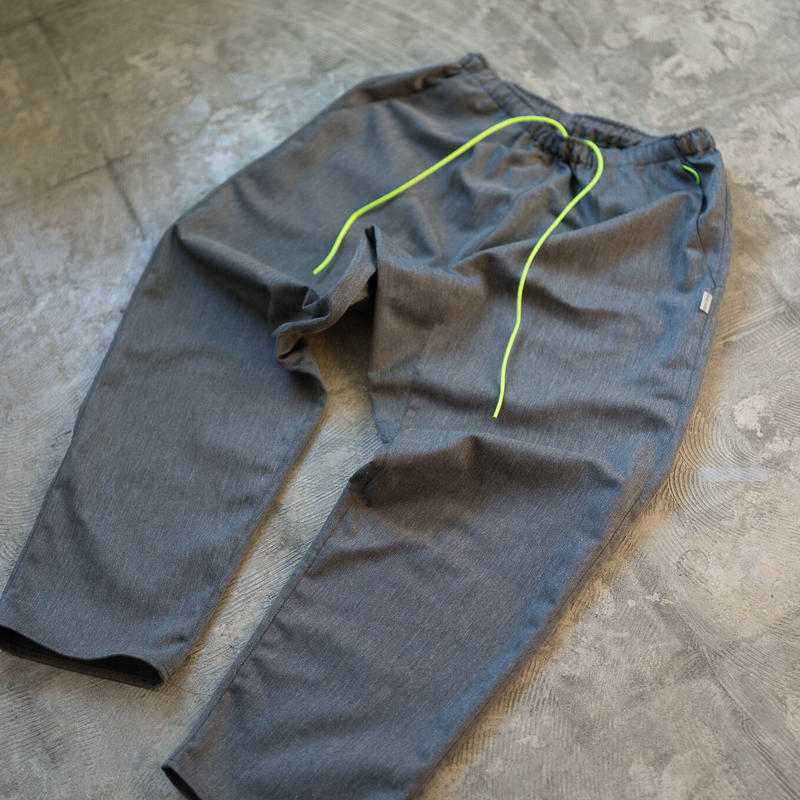 大好きUNSLACKS ACTIVE EASY PANTS BURBERRYCLOTH スラックス