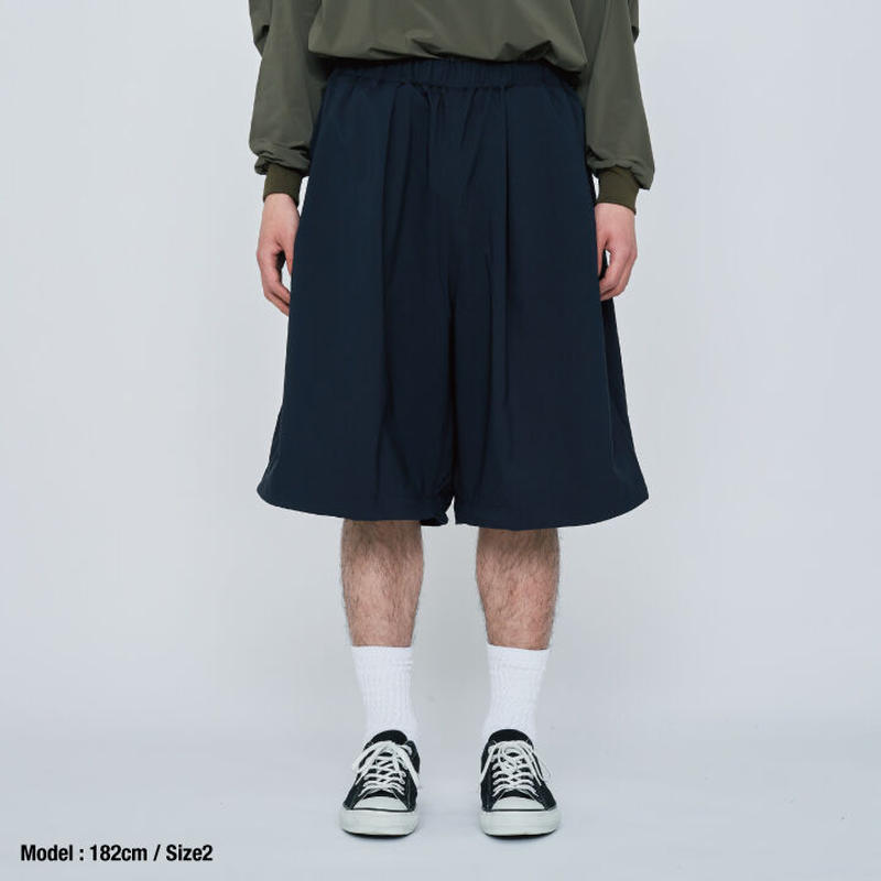 UNTRACE KNEE LENGTH SHORTS | comonuevo.com.co