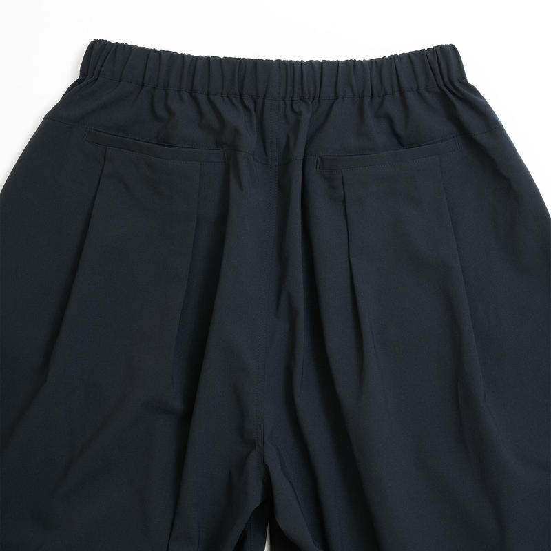 UNTRACE KNEE LENGTH SHORTS | comonuevo.com.co