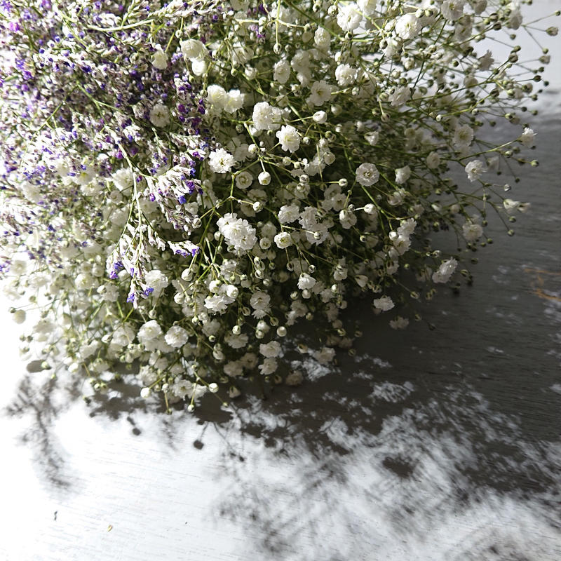 花ギフト 花 セット 切り花 プレゼント 贈り物 かすみ草のブーケと白い花瓶 生花 花
