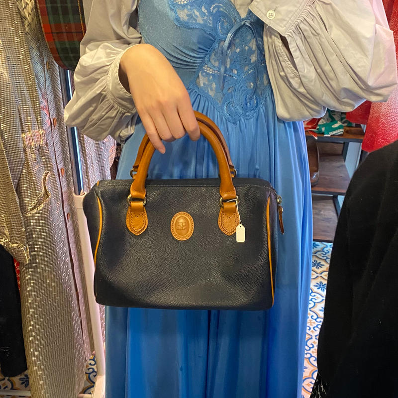 クレージュ　バッグ バイ ザ ウェイ セレリア ラージ カーフレザー ベージュ | Fendi