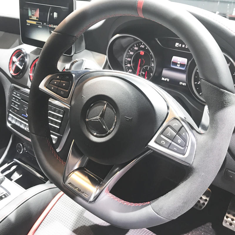 Mercedes-Benz 純正品 AMG ステアリングカバー ( ローカバートリムセット )... Mercedes-Benz 純正品 AMG ステアリングカバー ( ローカバートリムセット )...