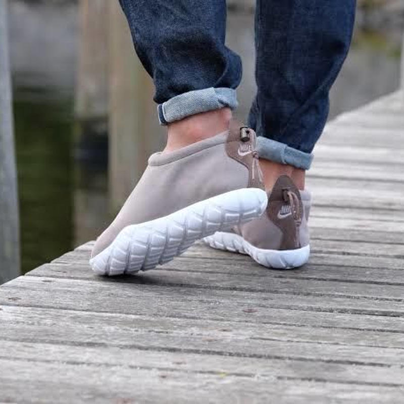 Nike Air Moc Ultra Light Taupe Palomino Whit Nike Air Moc Ultra Light Taupe Palomino Whit