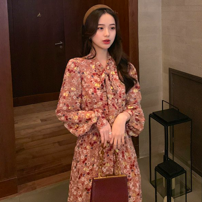 M レディース フローラル 柄ワンピース 春 秋 冬 レトロ シック ロング丈 ゆったり 長袖 M レディース フローラル 柄ワンピース 春 秋 冬 レトロ シック ロング丈 ゆったり 長袖