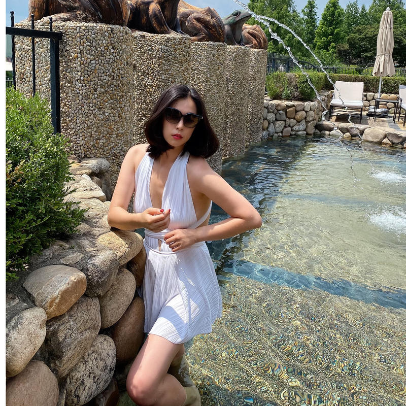 モンローワンピース水着 太ももカバー ワンピースみたいな水着 Grace Orienta