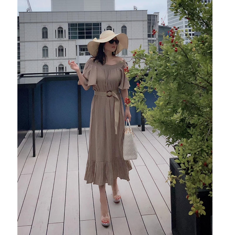 6月30日まで10 Off 女優のバカンスワンピース 2wayオフショルダー Grac 6月30日まで10 Off 女優のバカンスワンピース 2wayオフショルダー Grac