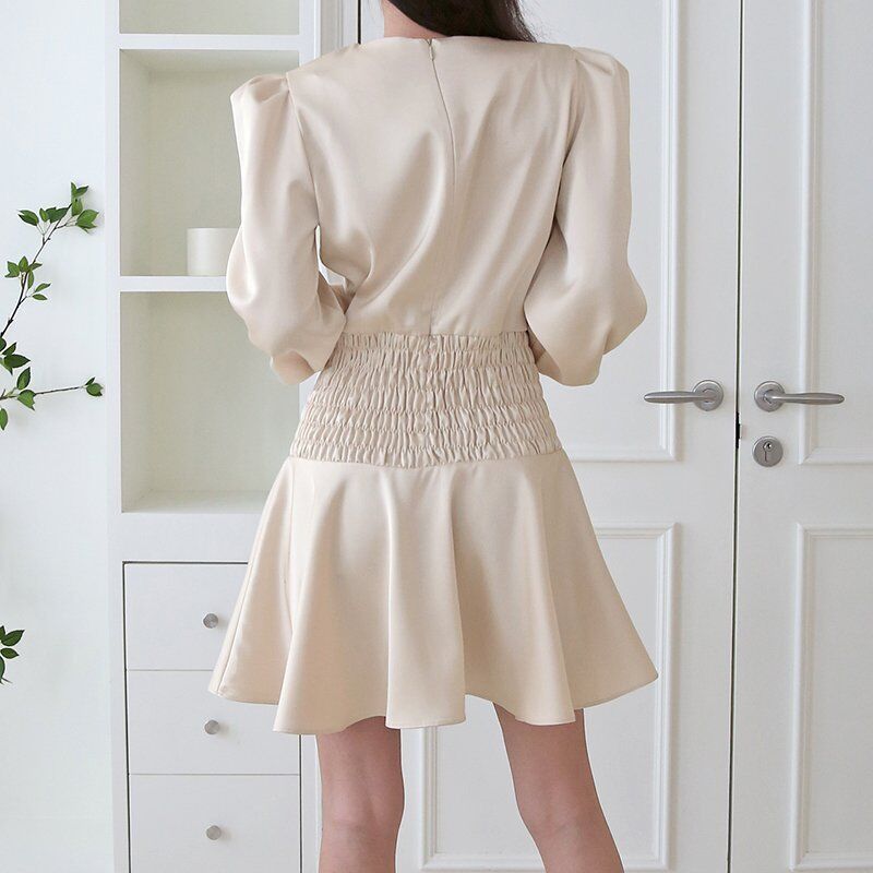 1月19日まで10 Off ウエストシャーリン女神ワンピース 韓国製 Grace Or 1月19日まで10 Off ウエストシャーリン女神ワンピース 韓国製 Grace Or