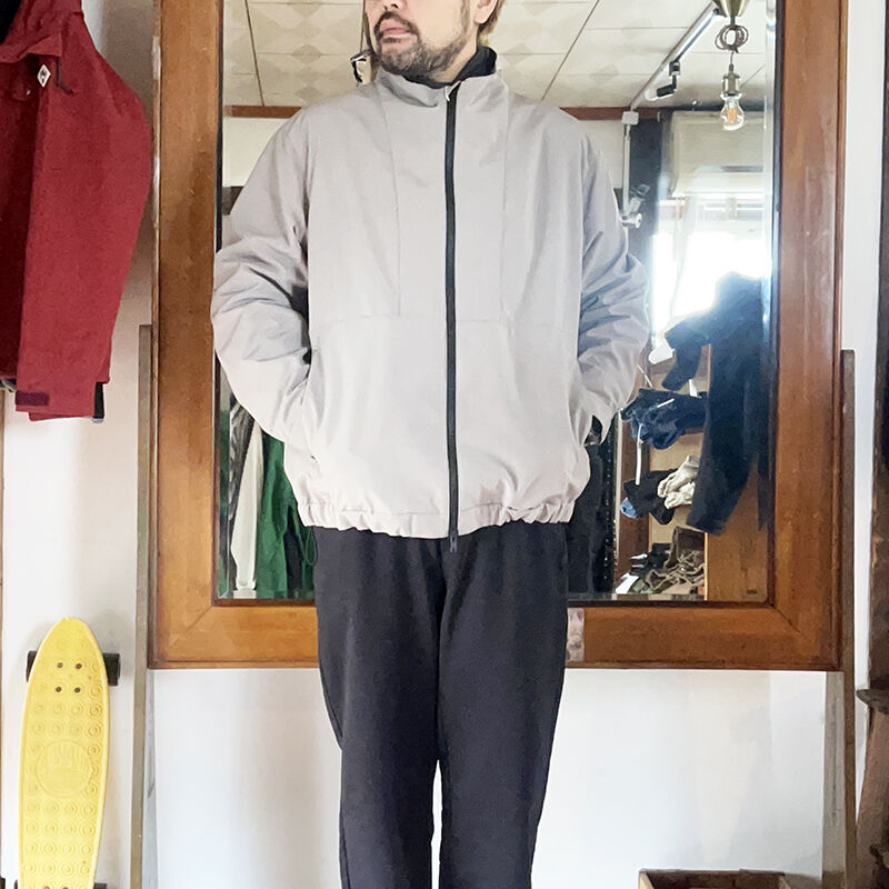 LA MOND.-ラモンド- STAND NECK WIDE BLOUSON | globaldonorsforum.org