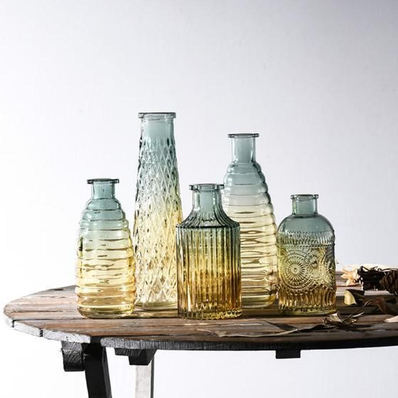 花瓶 リビングルームのテーブルの装飾 グラデーションガラス きれいなデザインの花瓶 輸入雑