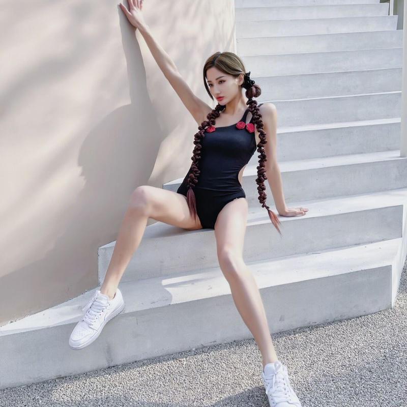 Sexy花モチーフアシンメトリー水着 Yukinostores 大人casual服