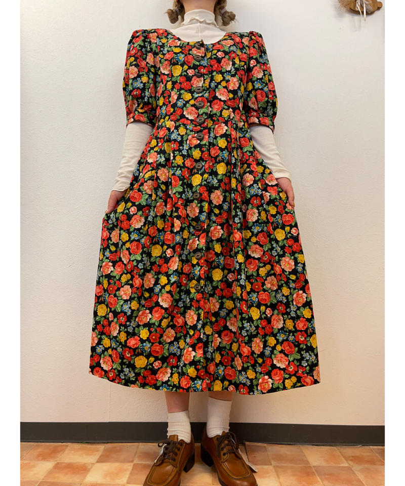 お花畑なチロルワンピース5519 Anoco No Oheya