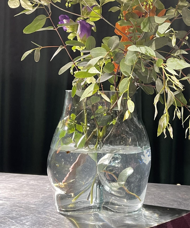 Selected Item Butt Motif Flower Vase お尻ガラス花
