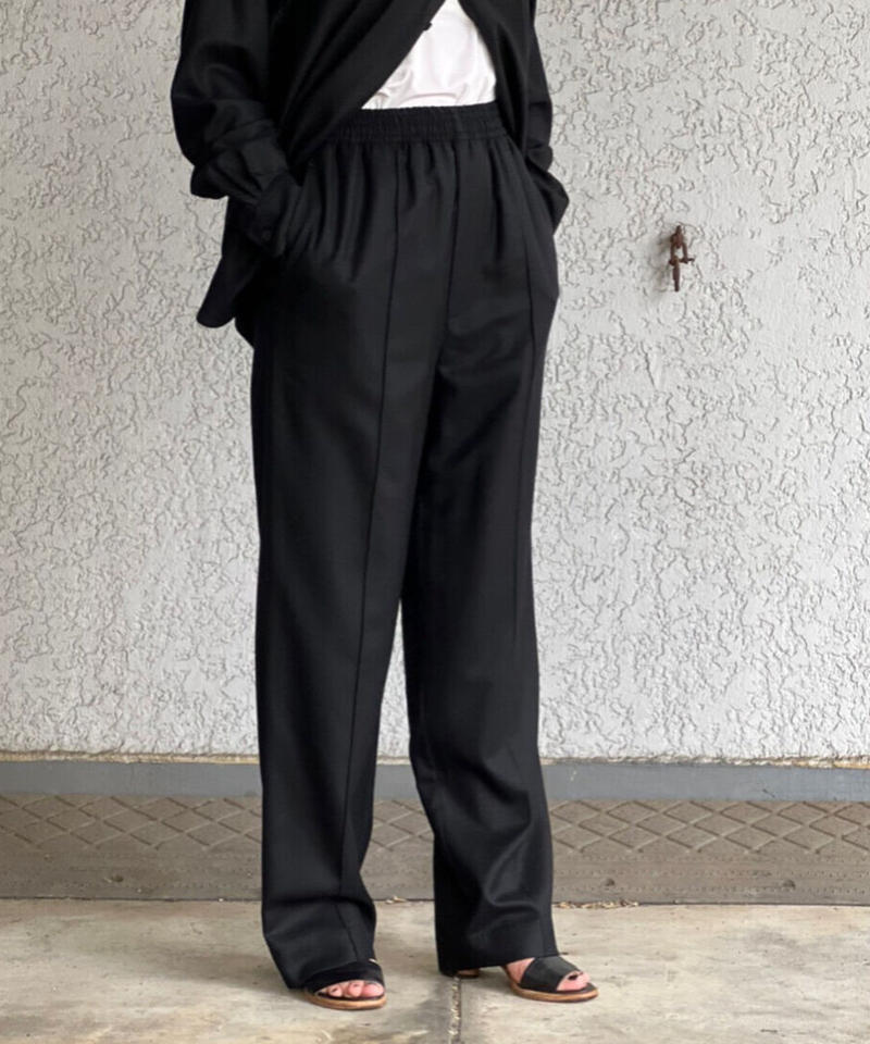 新発売 オーラリーSUPER LIGHT WOOL EASY SLACKSタグ付き