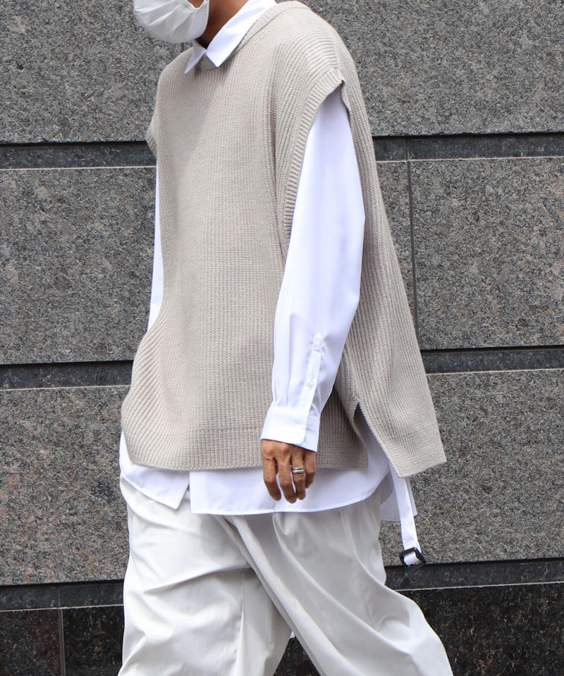 オーバーニットベスト ベージュ Confirm コンファーム オーバーニットベスト ベージュ Confirm コンファーム