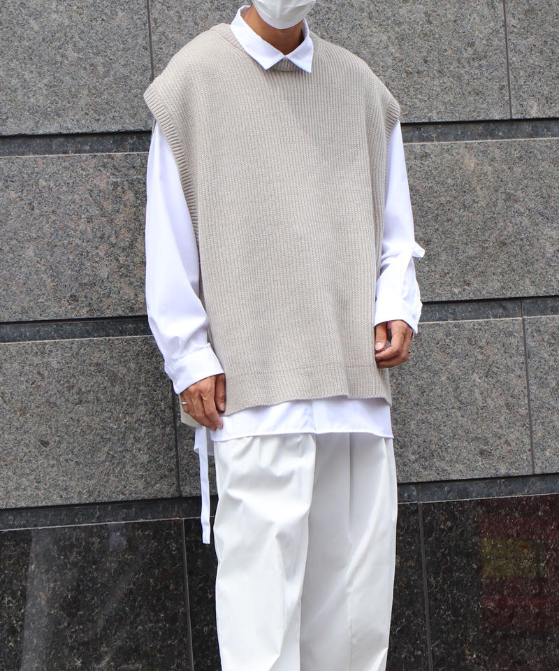 オーバーニットベスト ベージュ Confirm コンファーム オーバーニットベスト ベージュ Confirm コンファーム