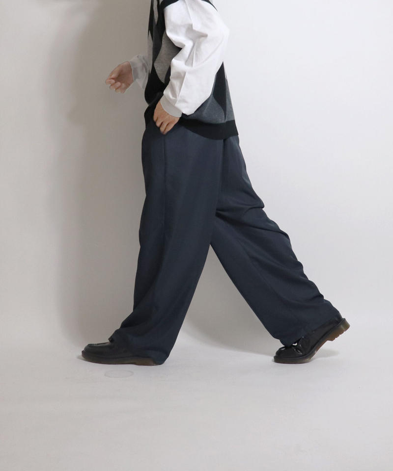 タックワイドパンツ ホワイト Confirm コンファーム タックワイドパンツ ホワイト Confirm コンファーム