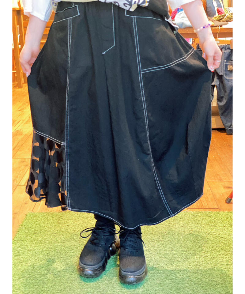 税込?送料無料 gommeゴムスカート 黒 31,タグ付 履き心地◎ ブラック